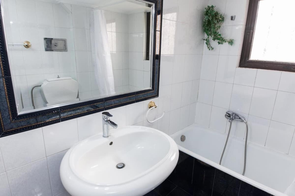 公寓 Faliro 2 Bd Escape Modern Living Redefined